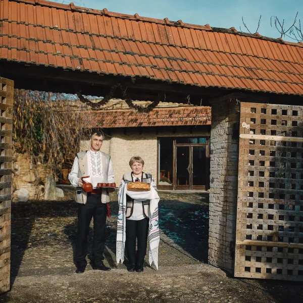 Hanul-lui-Hanganu.jpg (1)